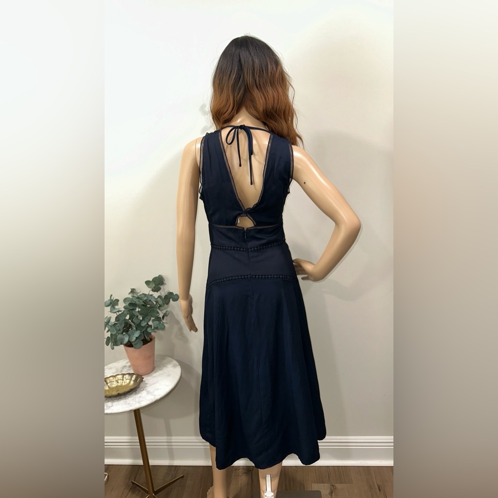 NWT Reiss Leena Embroidered Midi Dress Navy size 4 - Picture 2 of 3